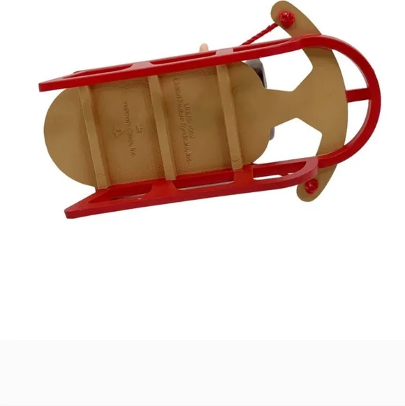 Vintage Hallmark Linus Sledding 1995 Christmas Ornament Peanuts Gang QX5059 - Picture 7 of 7